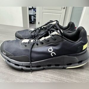 ON CLOUDNOVA Form Running shoes